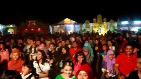 Flash Mob SMANSA FAIR Gangnam Style (1)