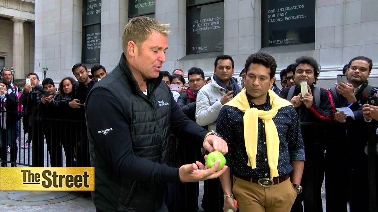 Shane Warne Shows You How to Spin a Cricket Ball
