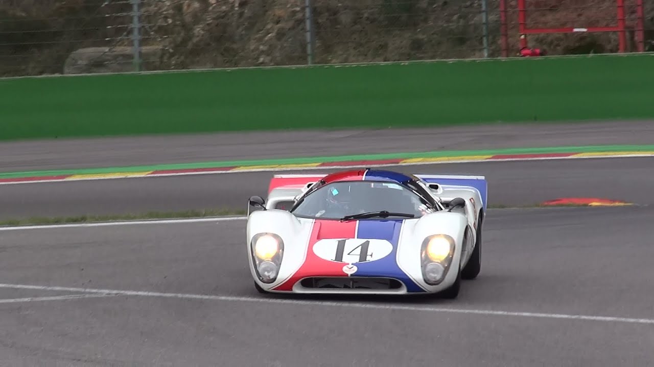 Lola T70 MK3B Pure Sound - YouTube