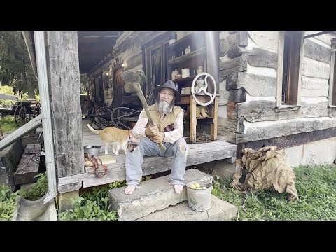 “Axes or apples” fun facts with Johnny Appleseed