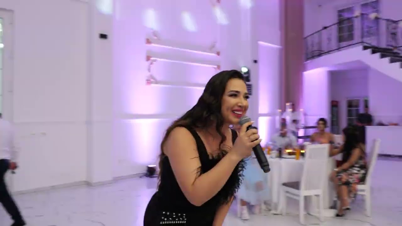 Vojsava Alia këndon në dasmën e tyre – Emocione dhe energji pa fund!