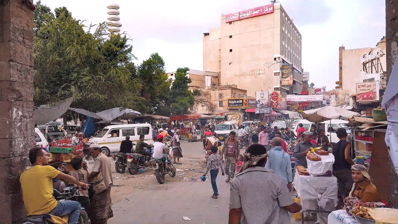 اجواء وحياة الناس بـ رمضان في شوارع وأسواق مدينة تعز| اليمن 2020