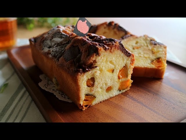 Fluffy and Moist Kabocha & Chocolate Butter Cake 秋だもん。南瓜とチョコのパウンドケーキ