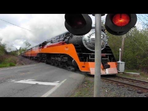 SP 4449 #1 most viewed train video Daylight Steam Engine with Casper Mountain passenger car coming from Albany, Oregon going to Portland, Oregon The World's ...