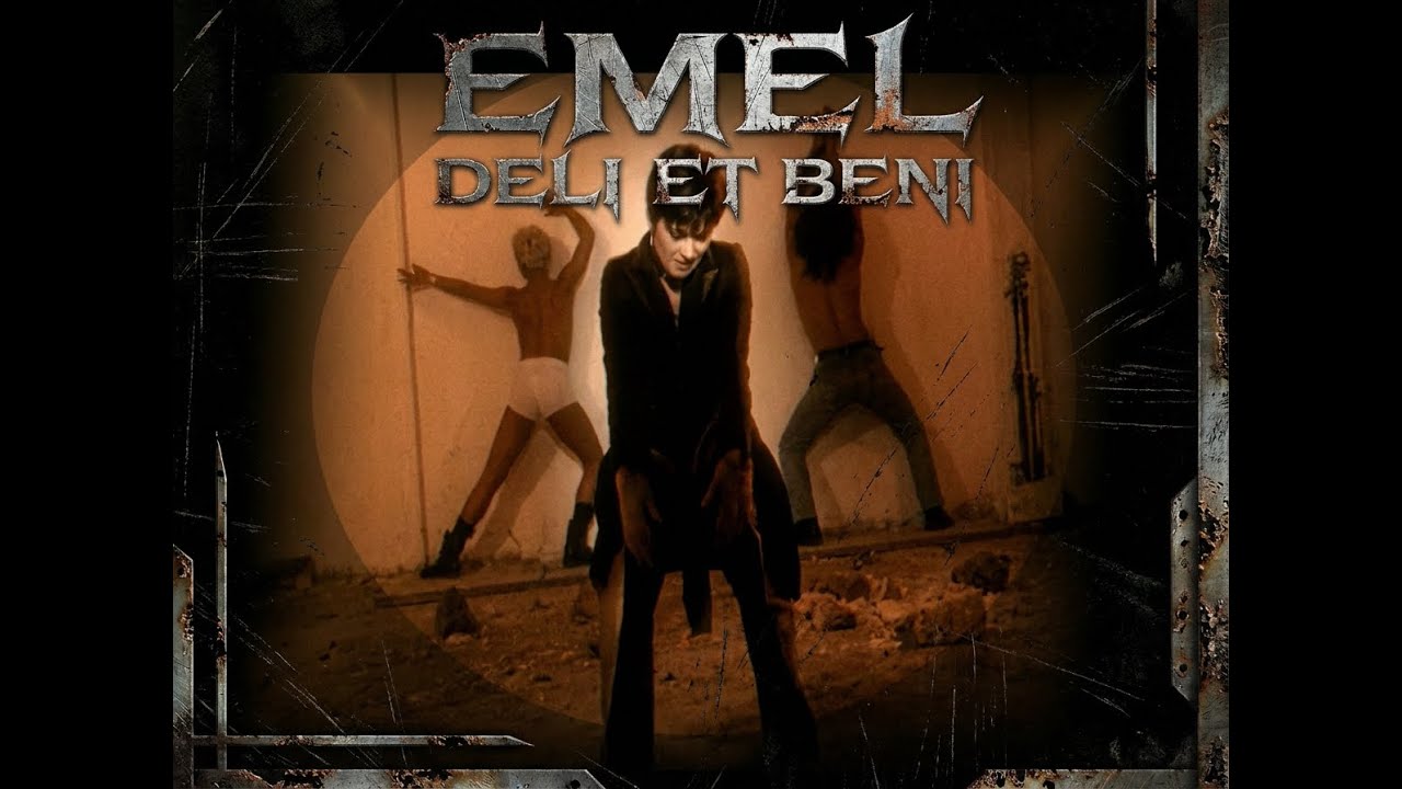 Emel Müftüoğlu - Deli Et Beni  (METAL Cover)