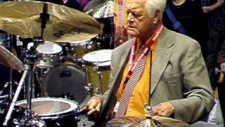 Video thumbnail of "Jim Chapin on drumset!! (Musikmesse Frankfurt 2006)"