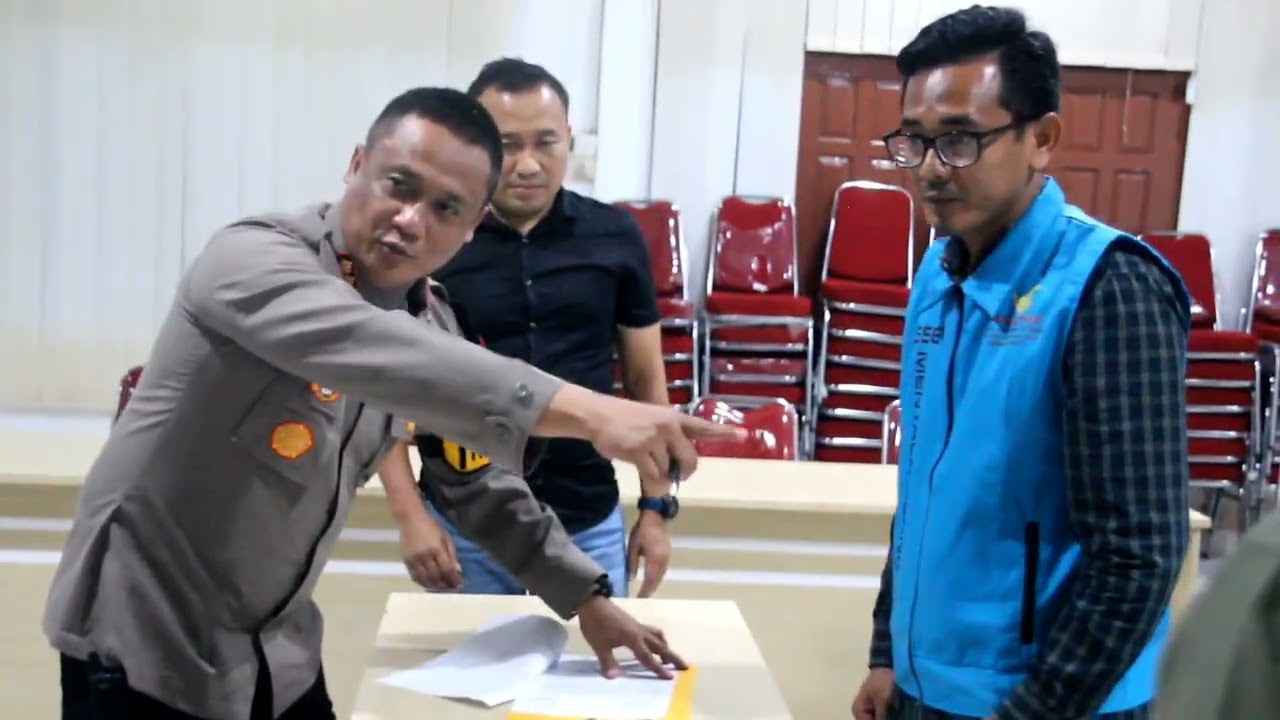 Dokumentasi | Polres Rohil Penyerahan Walpri Paslon Pilbup | Rohil |
