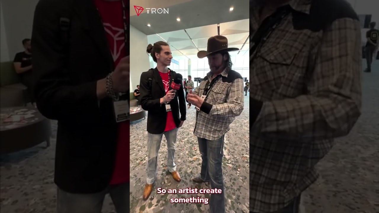NFTs explanation 👀 #crypto #nfts #blockchain #trondao #interview #publicinterview #streetinterview