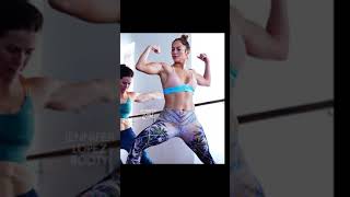 Jennifer Lopez Biceps