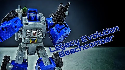 Transformers Generations: Legacy Evolution ||  Beachcomber with Paradise Parakeet