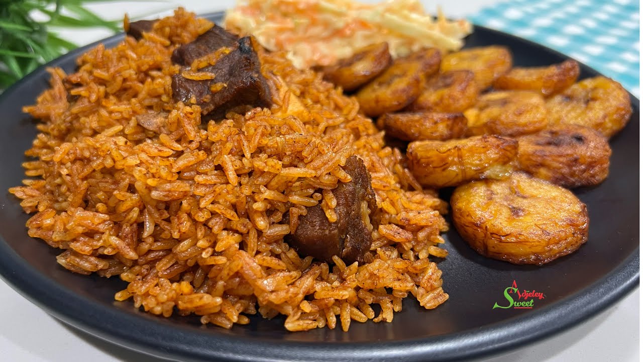 ⁣This Beef Jollof Rice Recipe Is Soo Delicious You Won’t Believe How Easy It Is To Make. Kids Love It