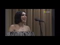 Capture de la vidéo Dua Lipa - Qq Music Acoustic Live Performance In Shanghai, China