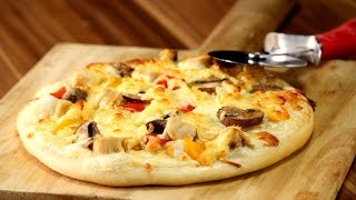This white garlic chicken and vegetable pizza has the favorite creamy
sauce best homemade crust! veg - (s...