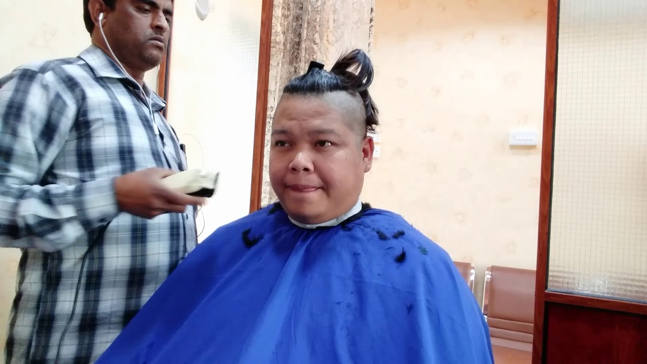 HAIR CUT WITH FREE HEAD MASSAGE CUT MOVE 😂🤣 YouTube