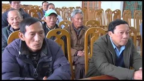 MTTQ - Công an thành phố: tặng quà Tết già làng, trưởng bản, người có uy tín