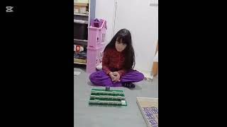Alma y yo (jugando a un juego de mesa) MILMA💙💚