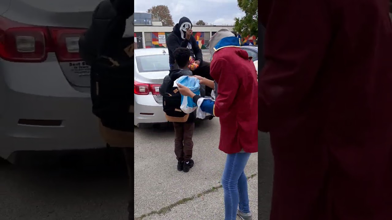 John B. Kelly trunk or treat  🎃