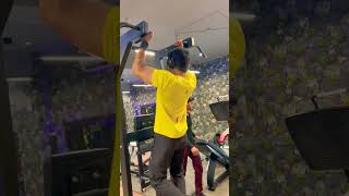 bodyweight training trending viral fitness gym personal trainer workout powerlifting