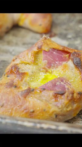 パンの生地にワイン!??夫婦で営むパン屋さん🥯🥐