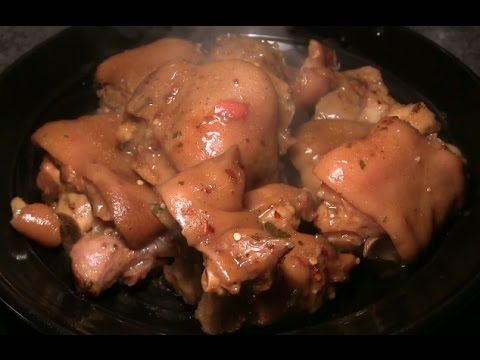 How long to cook pig tails in a pressure cooker Soul Food Pig S Feet Recipe How To Make Tender Juicy Flavorful Pig S Feet Youtube