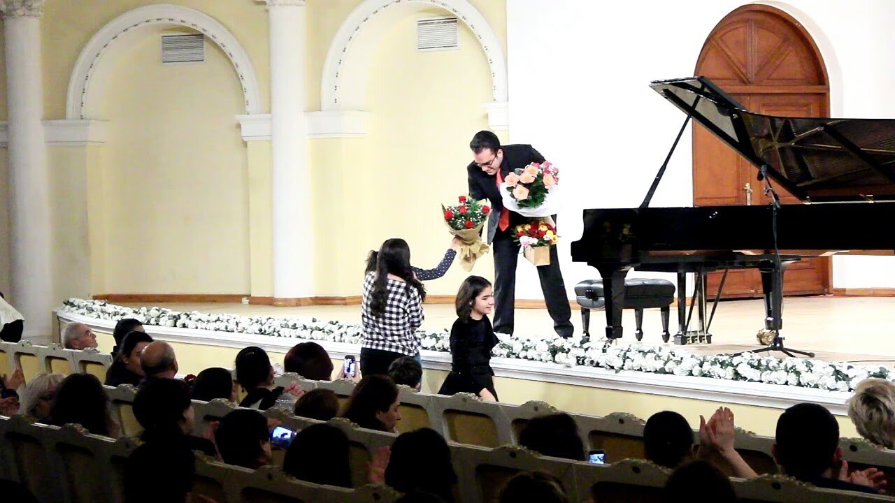 neftekhimik nizhnekamsk Məşhur müxalifətçinin virtuoz oğlunun konserti böyük maraqla qarşılandı