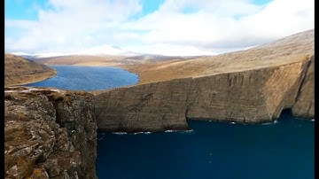 Trælanípan - The Lake Above the Ocean  - Faroe Islands - 360