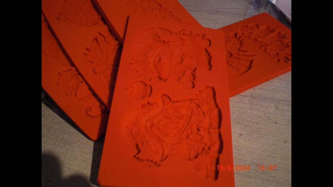 es gibt neue Zuri Moulds