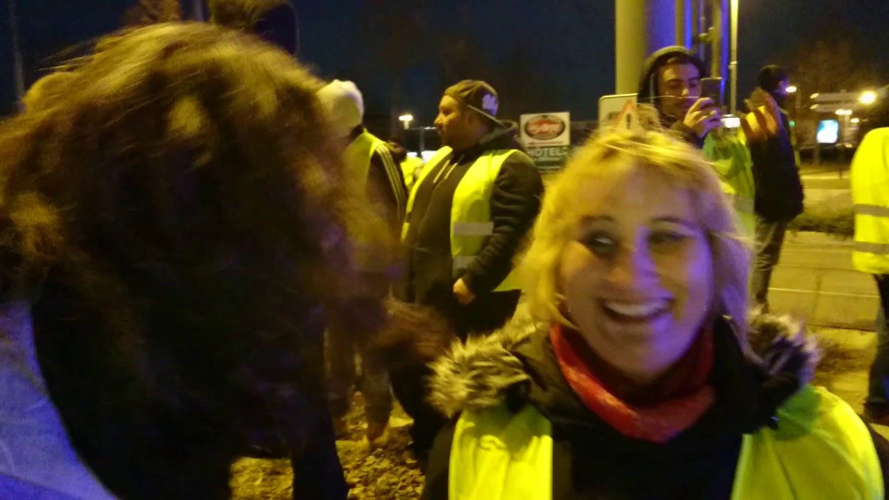 Videos 18 Gilets Jaunes A Illkirch Le 17 Novembre 2018 Titi