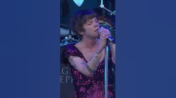 Epic Concert! Crowd Goes WILD!