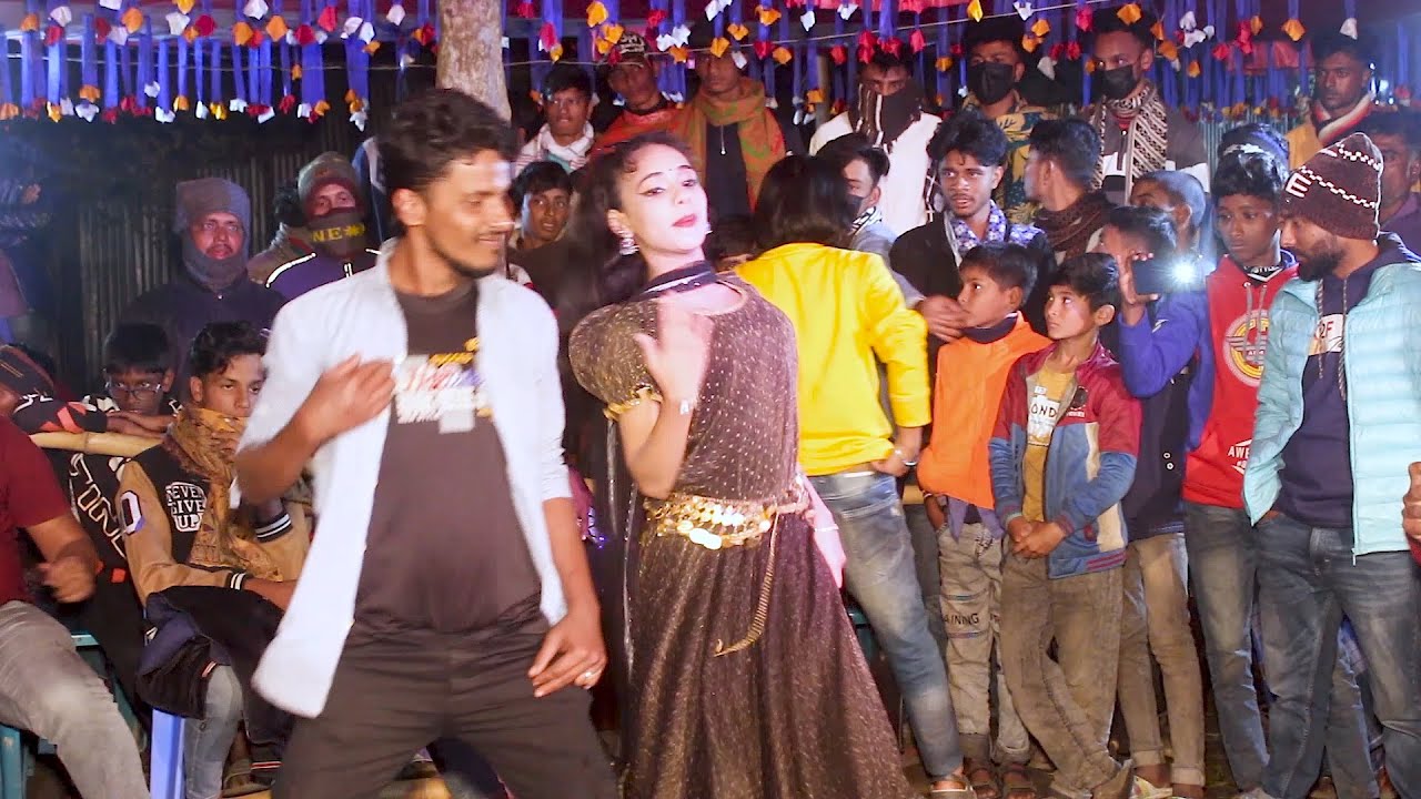 ম্যাডাম নাচে দোলে কোমর | Madam Nache Nache Re Tu To | Bangla Wedding Dance Performance Dibalok misty