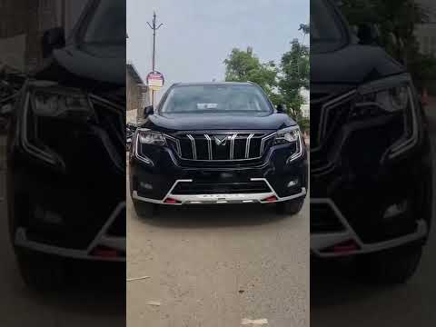 Mahindra XUV700 Front