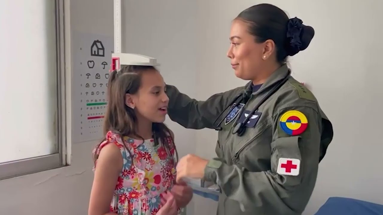 Entérate de las capacidades de un médico militar de su Fuerza Aeroespacial Colombiana