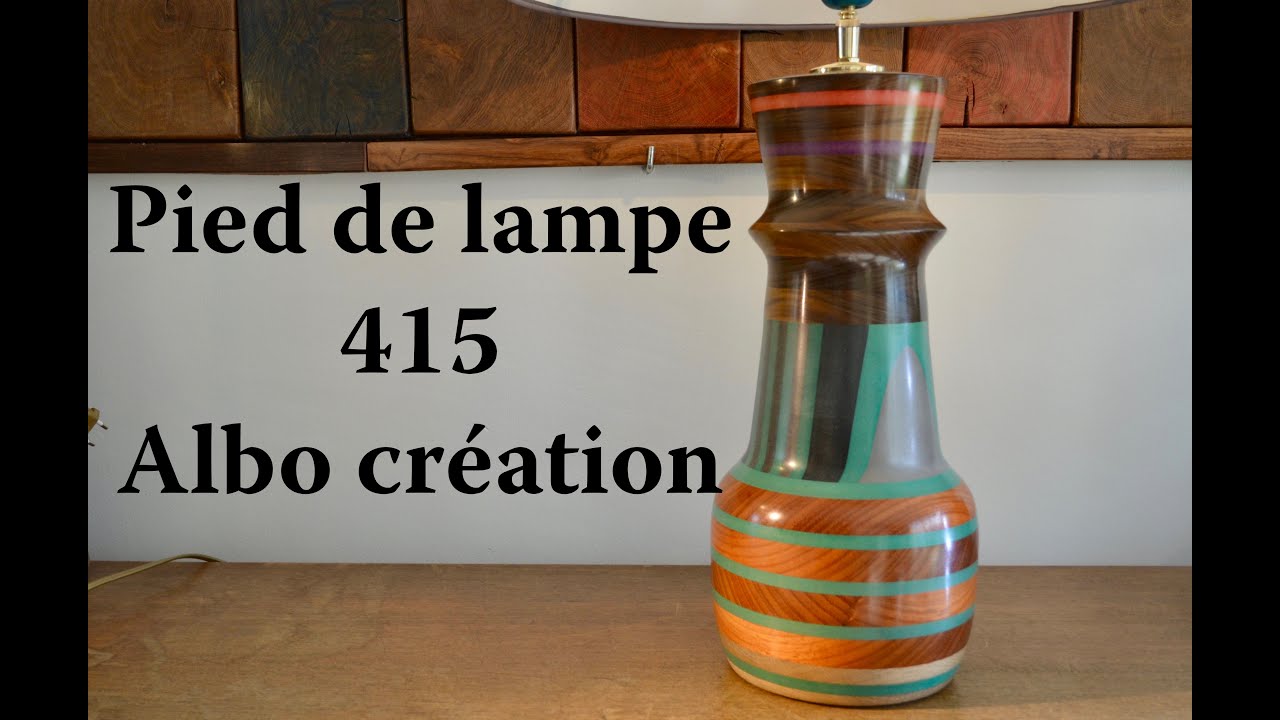 TOURNAGE PIED DE LAMPE EN PADOUK ET IPE. 415