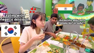 Lovely Indian Guy 🇮🇳 teach me how to eat BANANA LEAF MEAL! Indian Food 🥘🇮🇳❤️🇰🇷