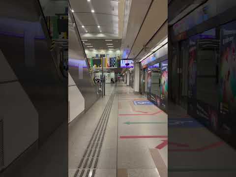 BUANGKOK MRT STATION