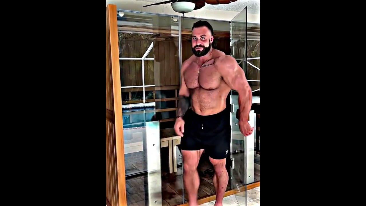 cbum-on-bulk-vs-cut-gym-chrisbumstead-cbum-shorts-mrolympia-bulk