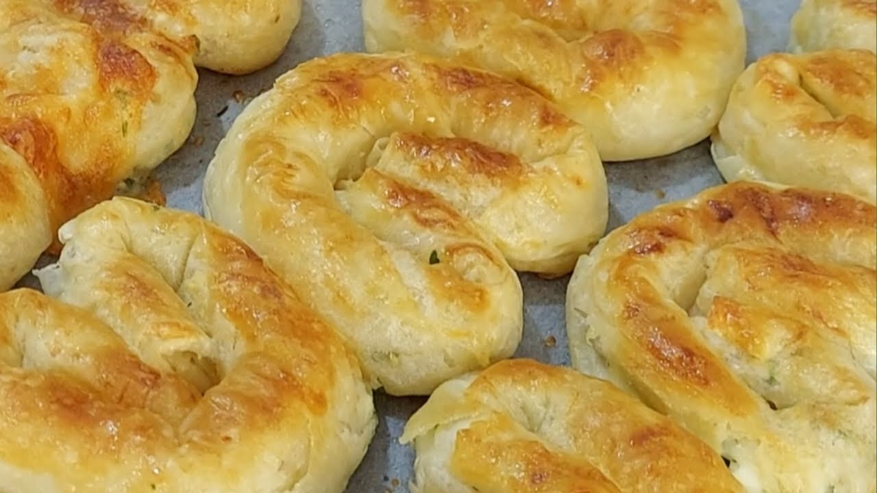 من أسهل والذ الوصفات للفطور الصباحي بدون عجن بدون مجهود تنفع للمدارس أو كعشاء خفيف من أكلات ايناس