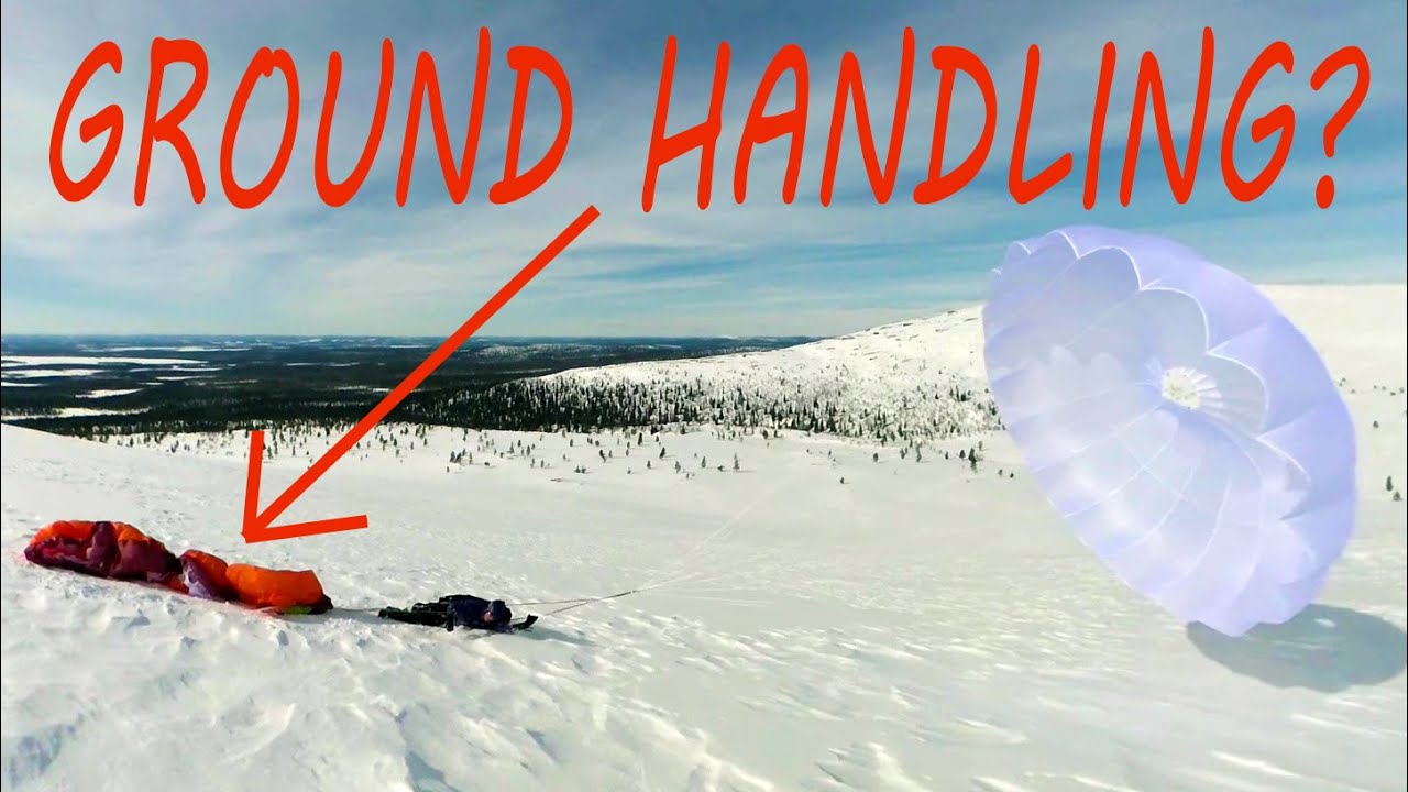 Varjoliitimen pelastusvarjo aukeaa vahingossa, speedrider apuun