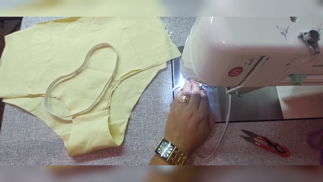 Calcinha Com  elastico embutido