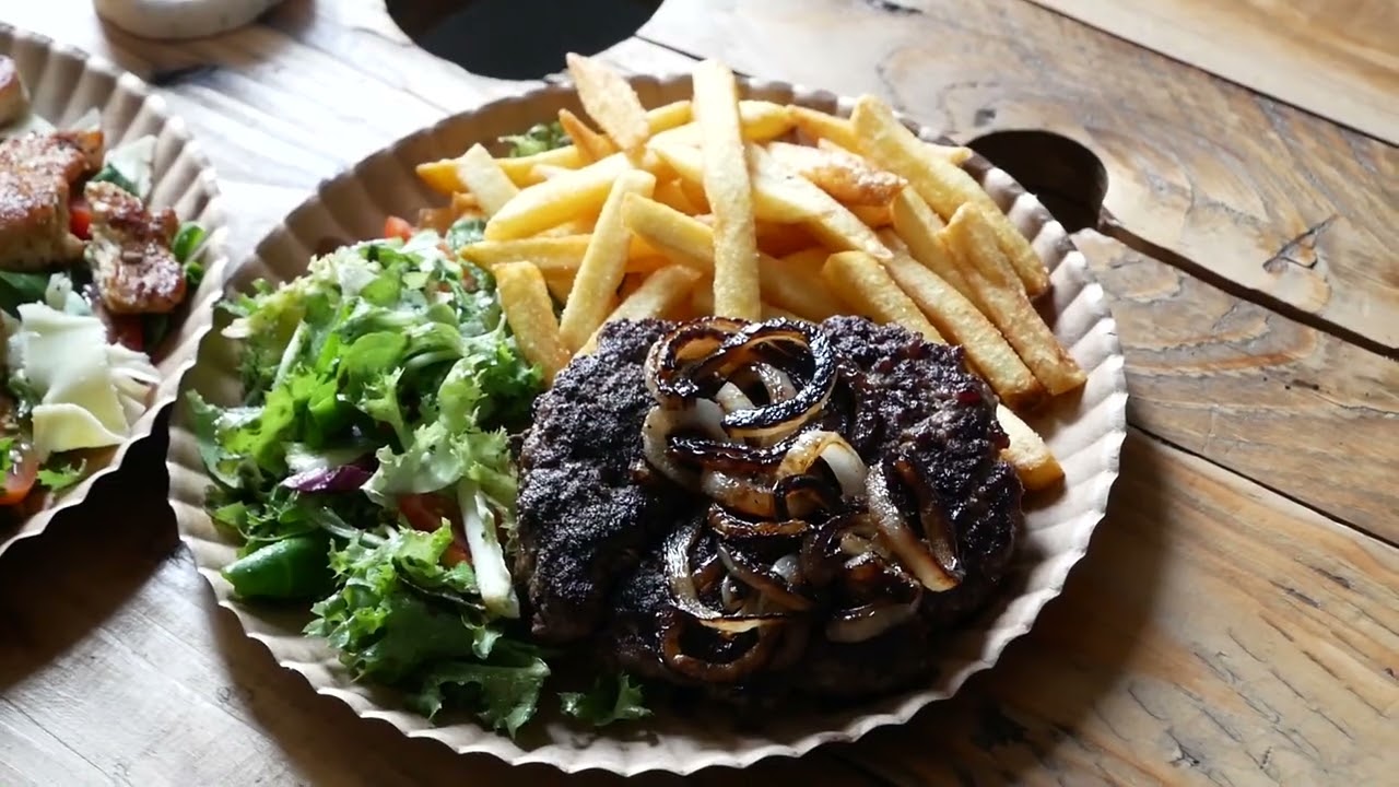 SPALONY BURGER ALE MIŁA OBSŁUGA KEBSON W GRILL BAR U SIEKIERA