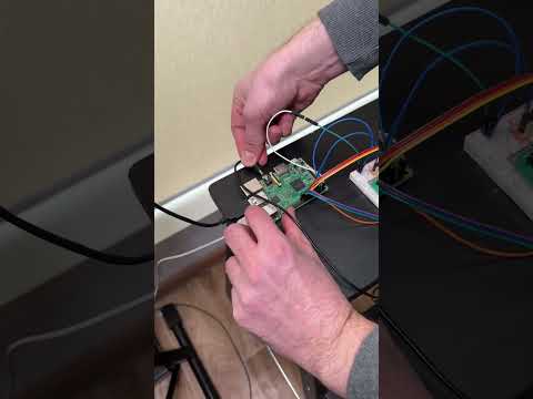 Build your own electric piano with RaspberryPI