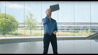 Craig Federighi Throws an iPad Into Space #WWDC2023