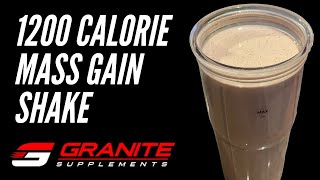 Easy Homemade Mass Gainer Shake (Muscle Building Smoothie)