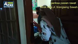 periksa / visite pasien rawat inap Klinik Aras