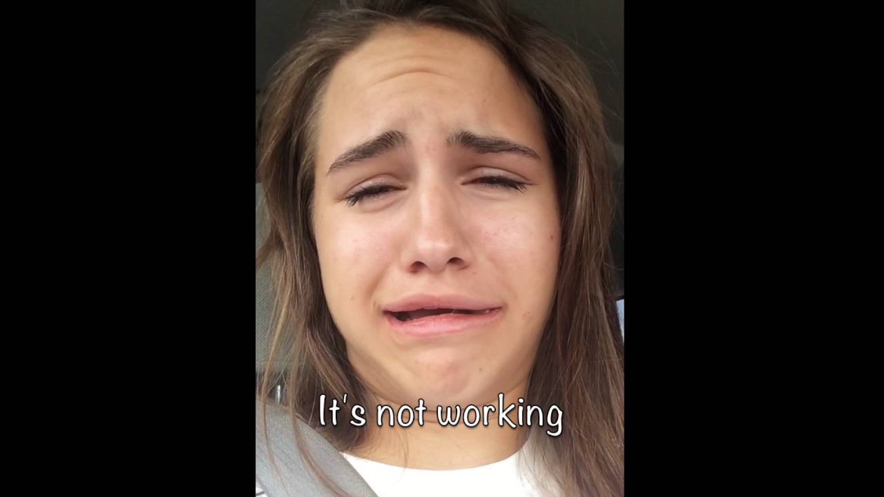 Girl Thinks She's A Vampire After Wisdom Teeth Surgery - YouTube