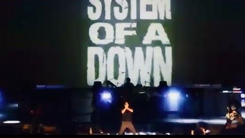 System Of A Down-Suite Pee/Prison Song/IEAIAIO/BYOB [Live @ The Hollywood Bowl]