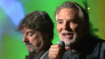 Kenny Loggins and Michael McDonald rare performance of Doobie Brothers  "Minute By Minute" 2022