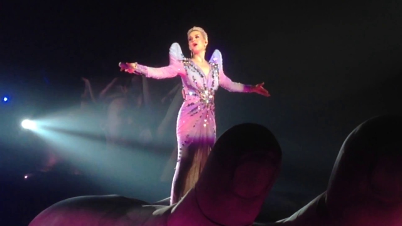 Katy Perry Firework Witness Tour Vienna 2018 Youtube 