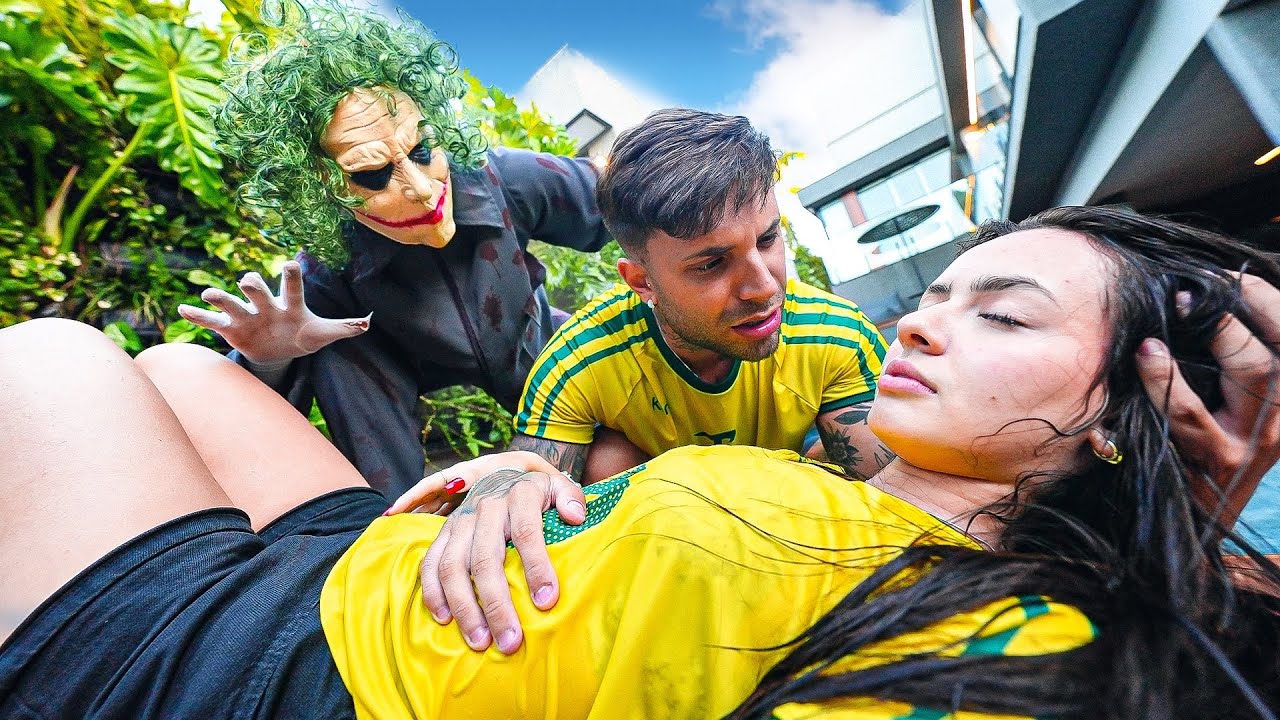 O Palhaço Jogou a Lavínia na Piscina e o Pior Aconteceu...