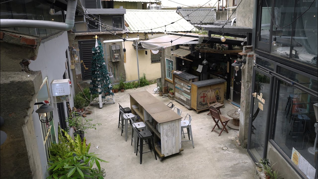 紀 錄 片 D O C U M E N T A R Y